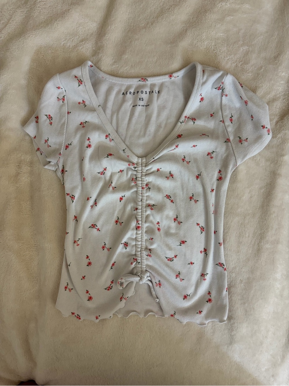 Aeropostale White Short Sleeve Floral Ruched Tie-Front Tee